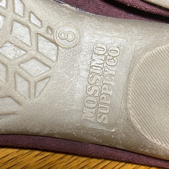MOSSIMO SUEDE BURGUNDY SLIP ON SHOES - Picture 8 of 14